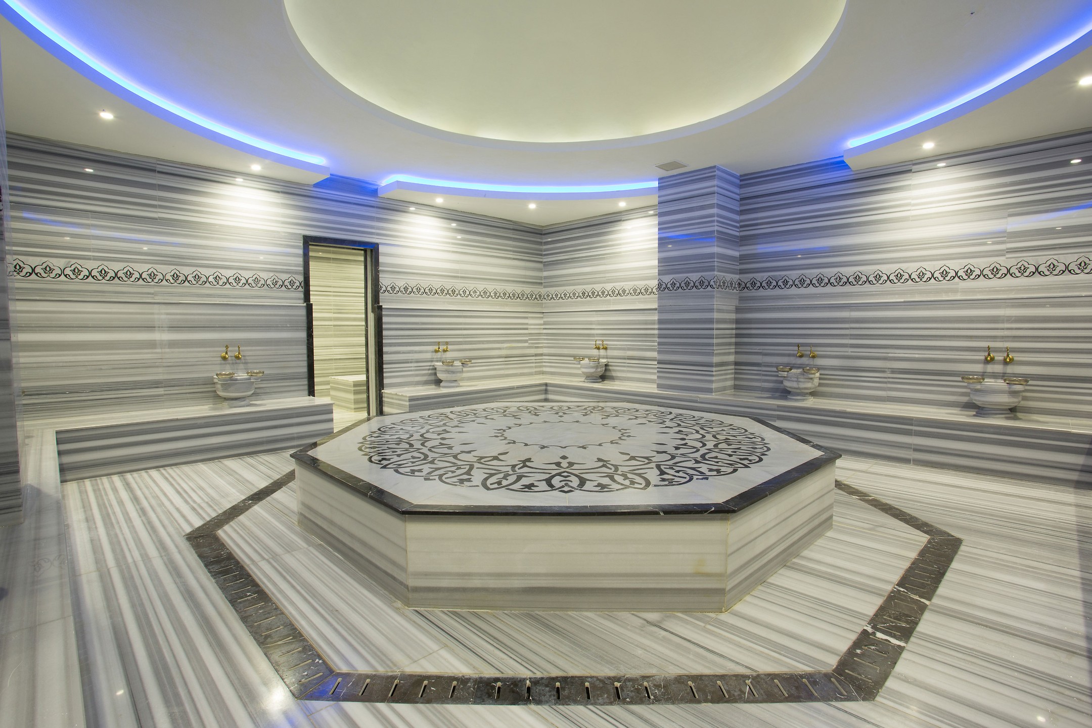 Water Side Resort & Spa