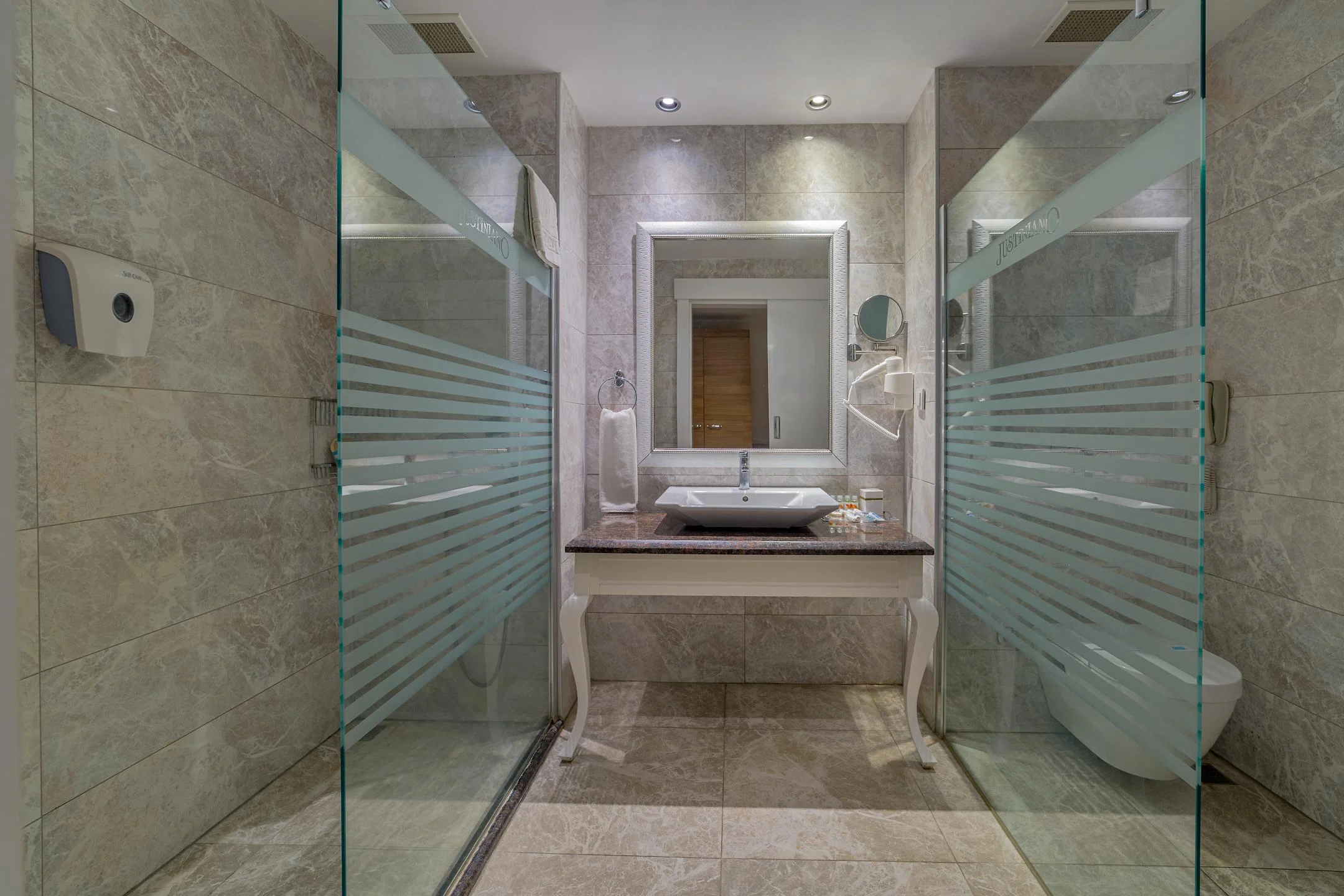 Justiniano Deluxe Resort