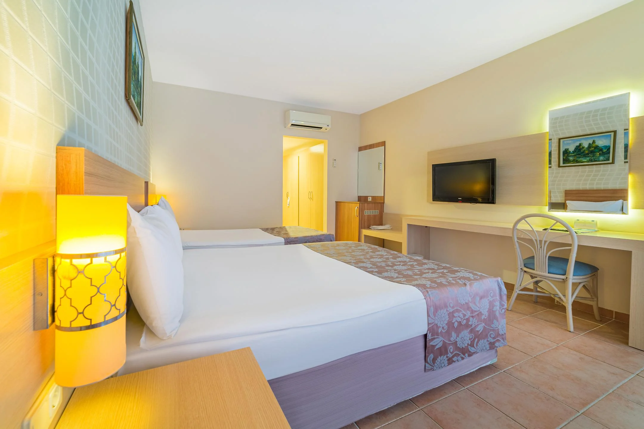 Justiniano Park Conti