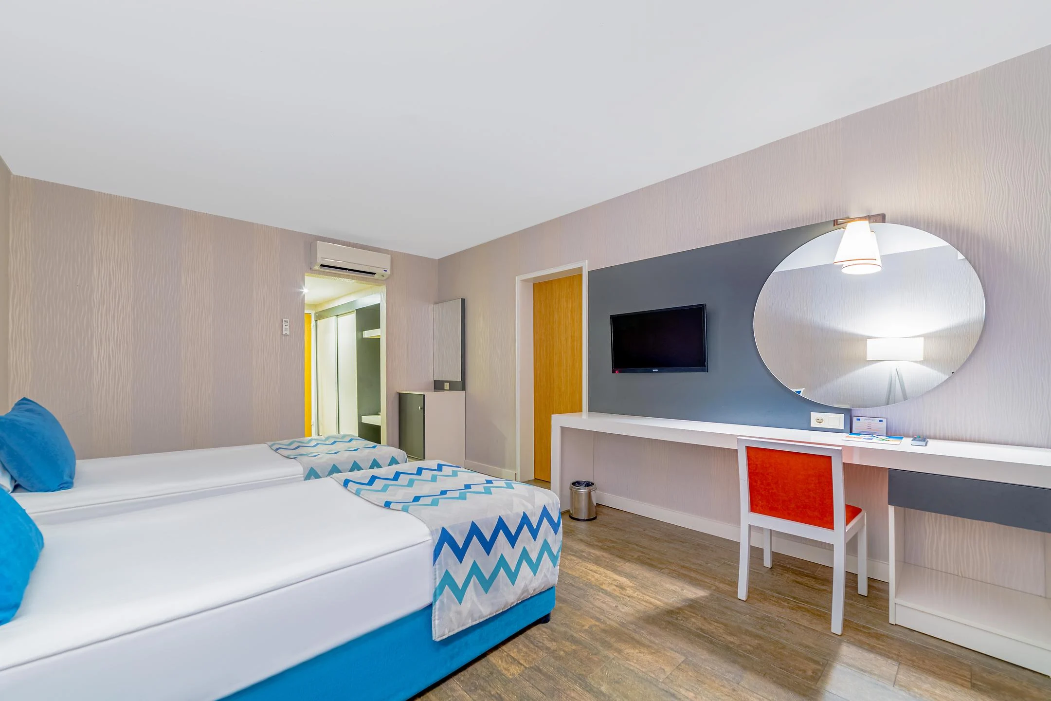 Justiniano Park Conti