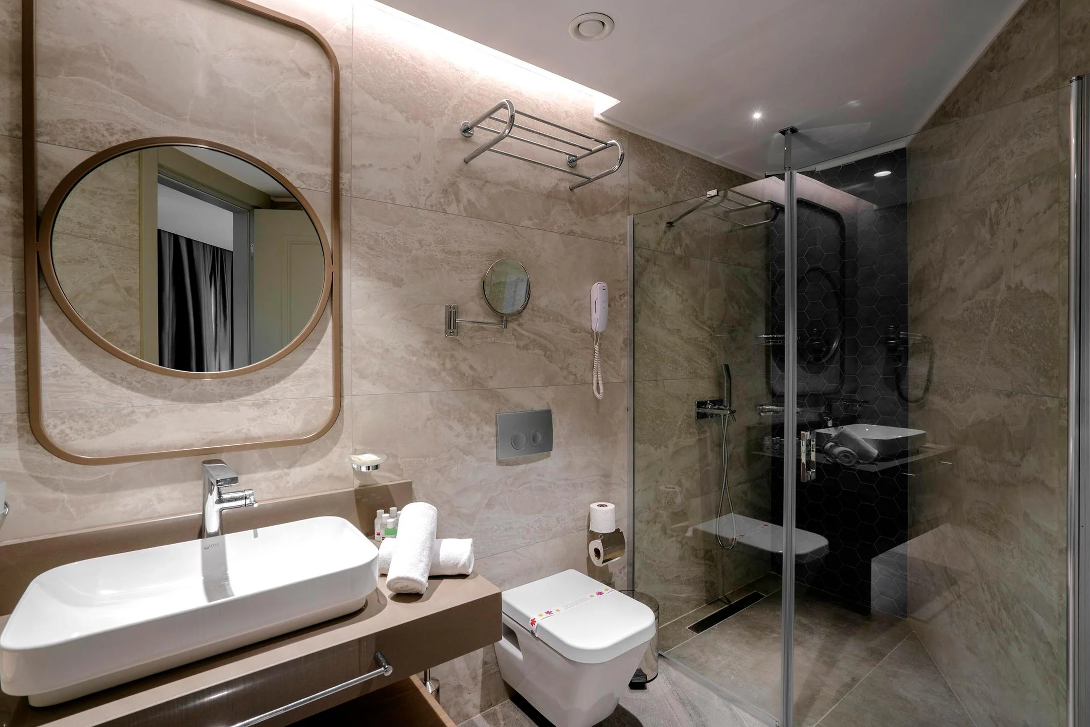 Kirman Calyptus Resort & Spa