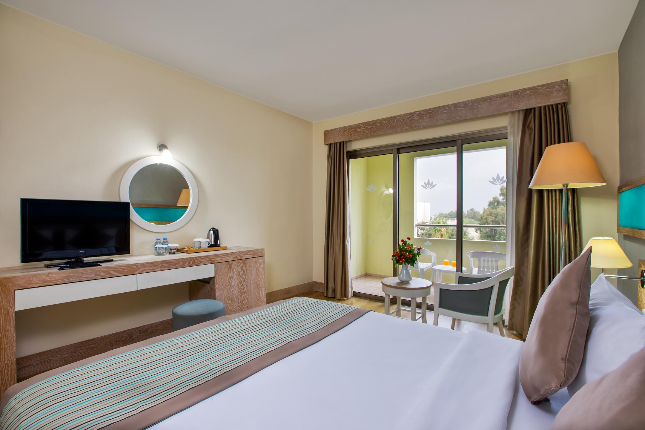 LABRANDA Excelsior Side