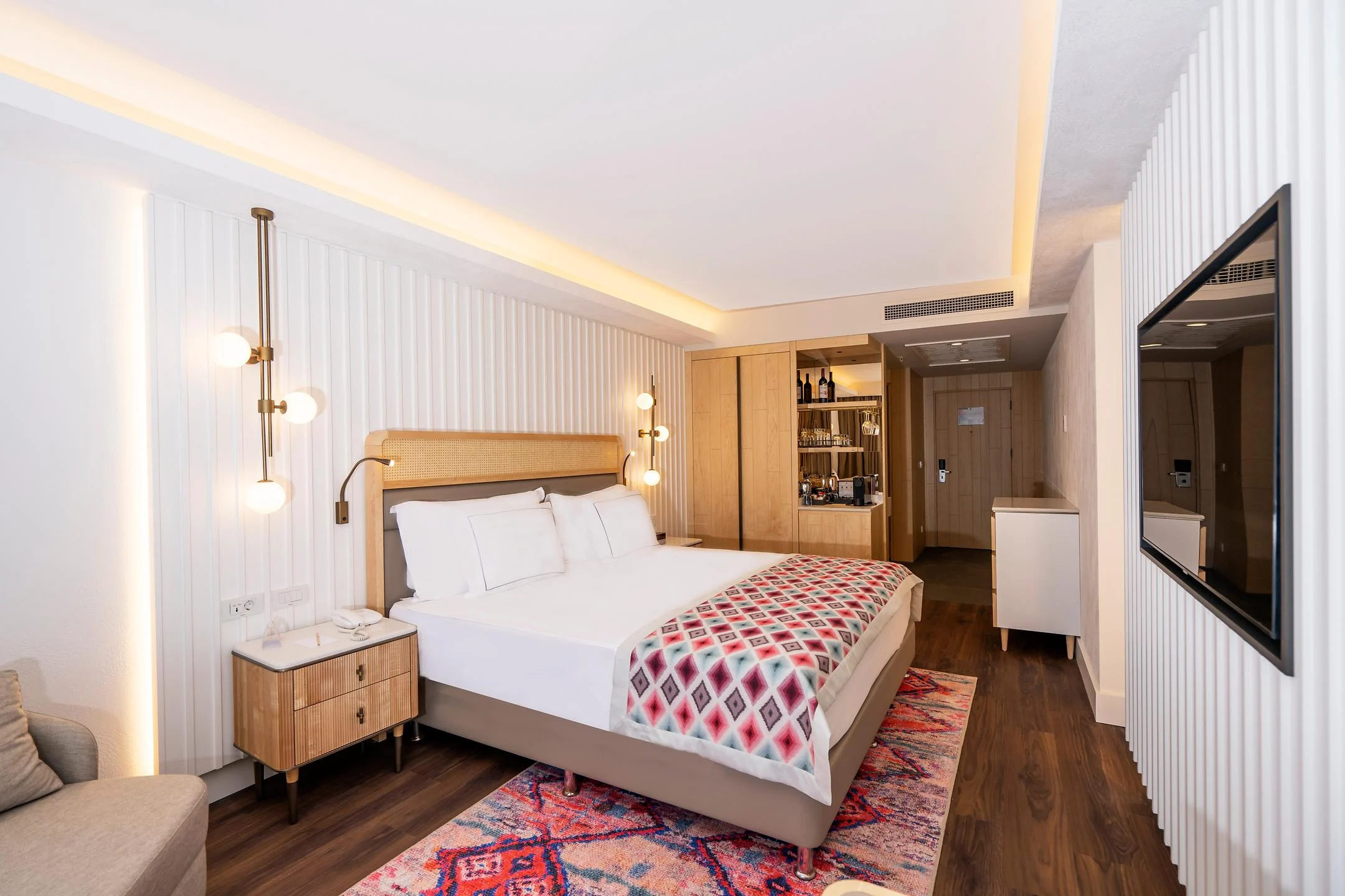 Lara Barut Collection