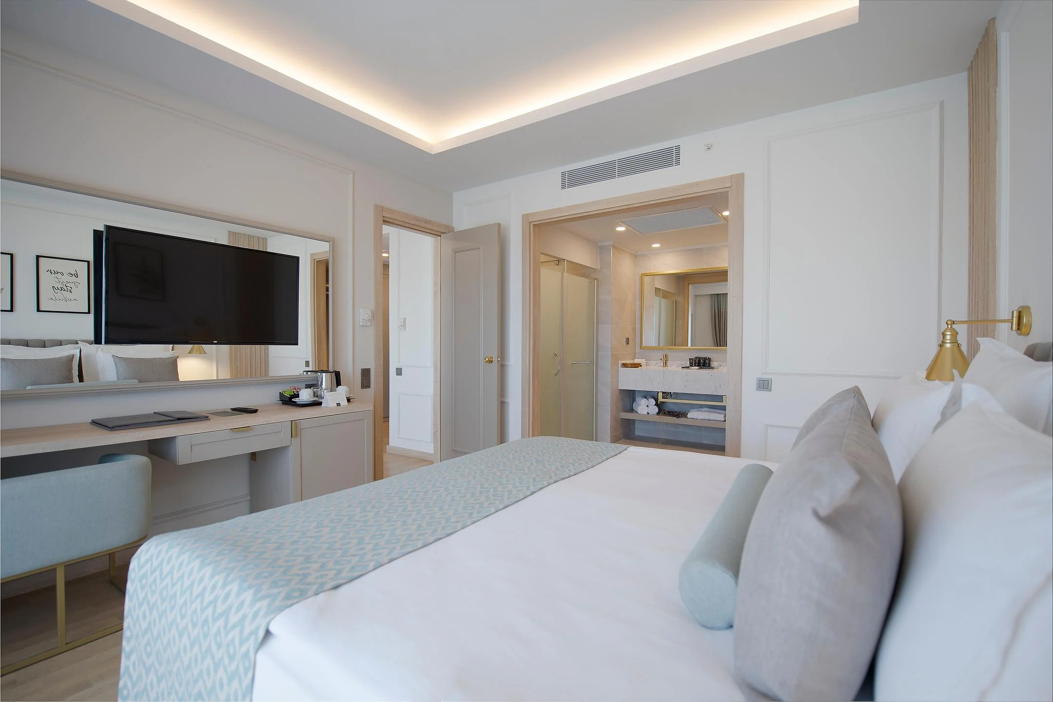 Miramare Queen Hotel