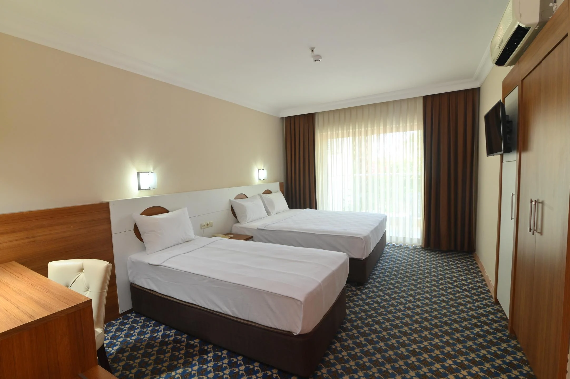 Omorfi Garden Resort