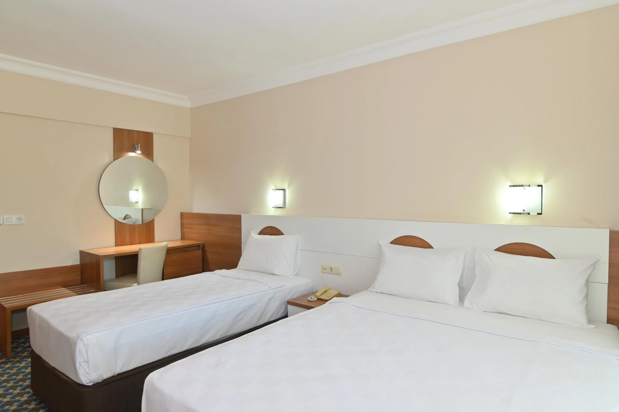 Omorfi Garden Resort