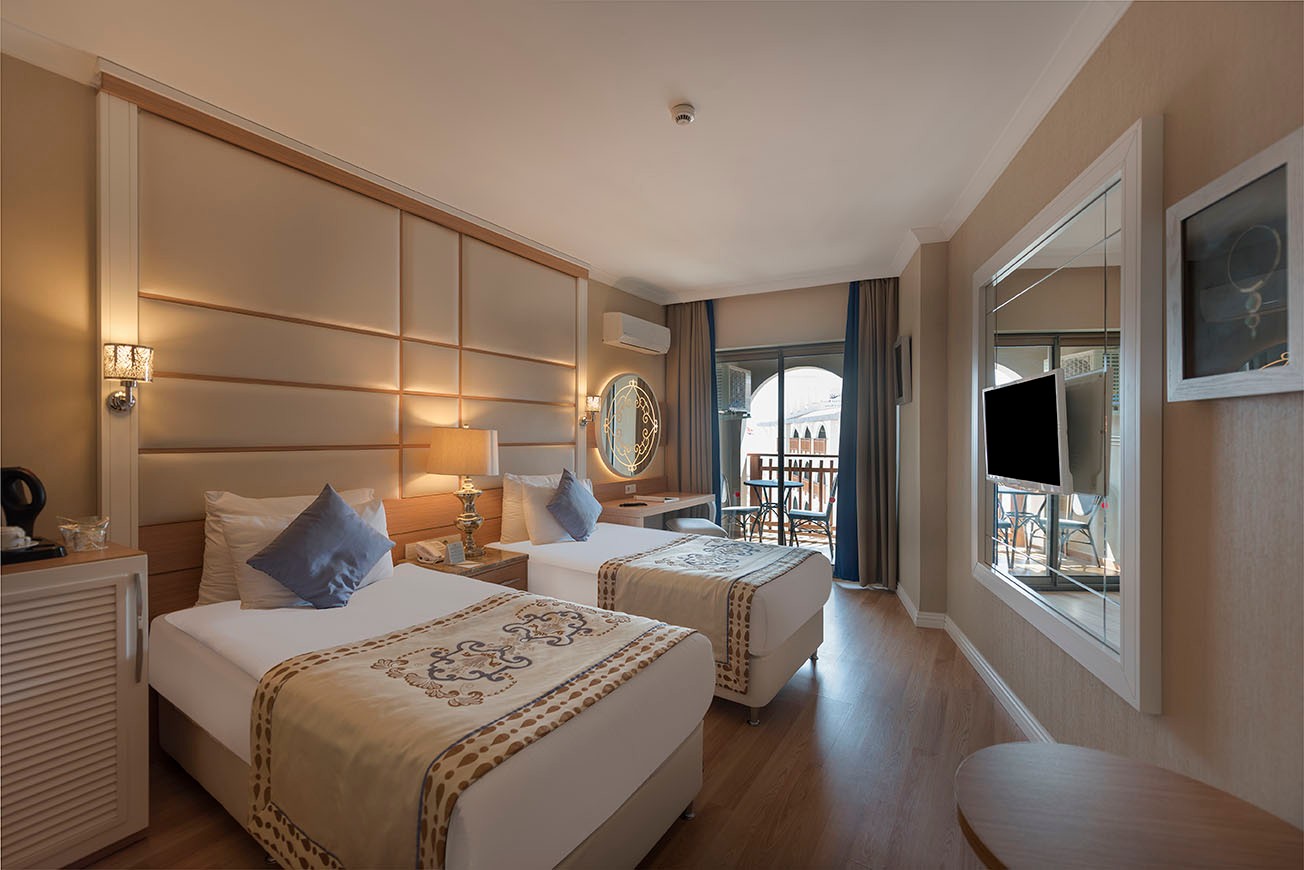 Quattro Beach Spa & Resort Otel Alanya