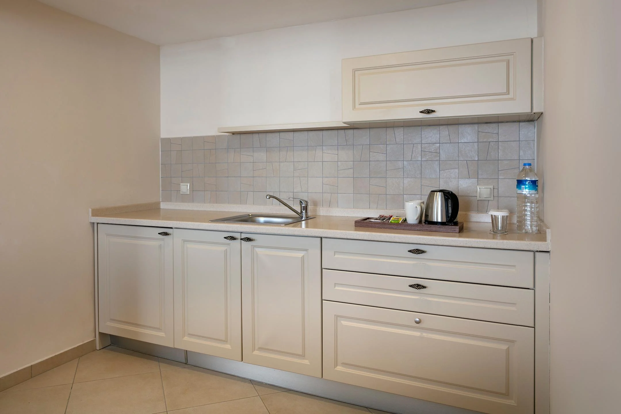 Seven Seas Hotel Blue