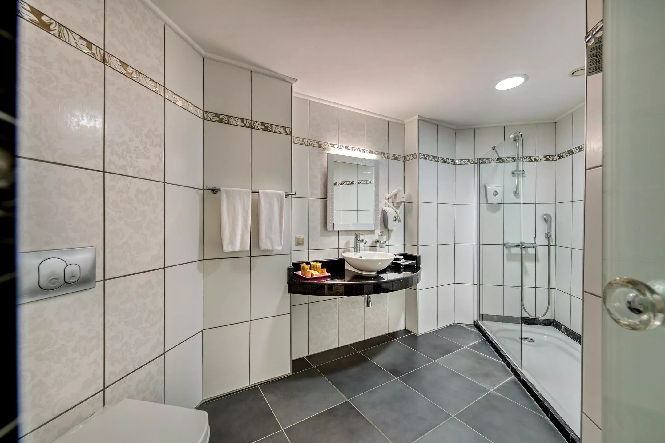 Seven Seas Hotel Blue