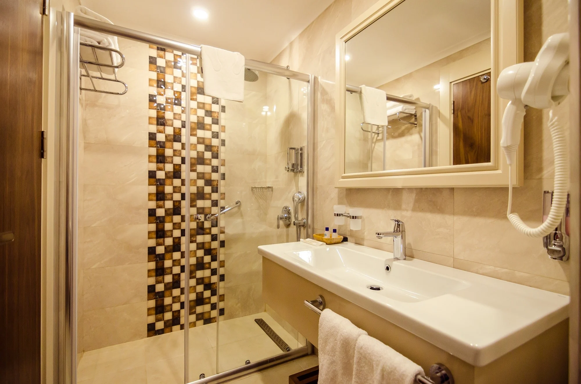 The Lumos Deluxe Resort Hotel & Spa