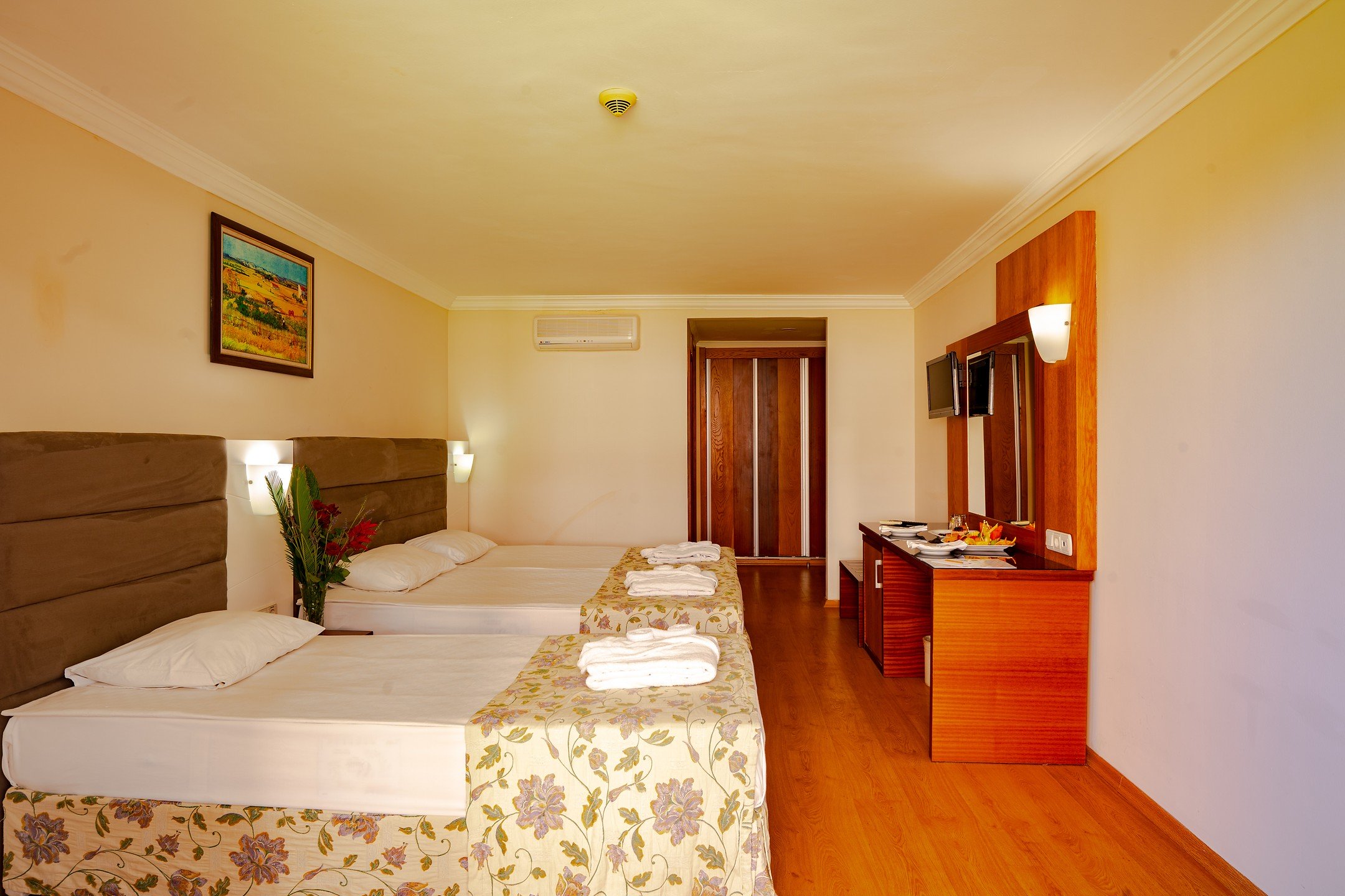 Throne Seagate Belek Hotel