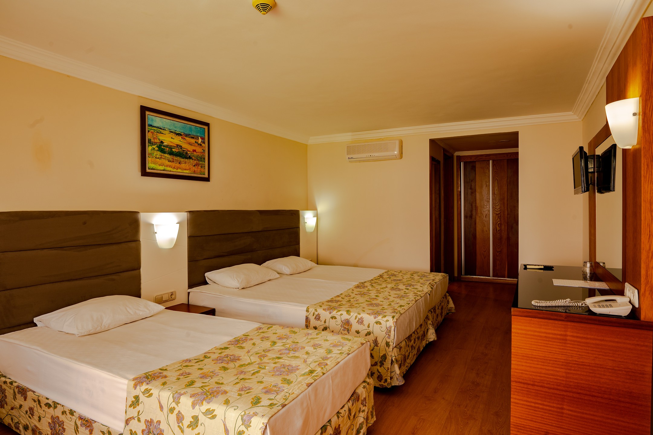 Throne Seagate Belek Hotel