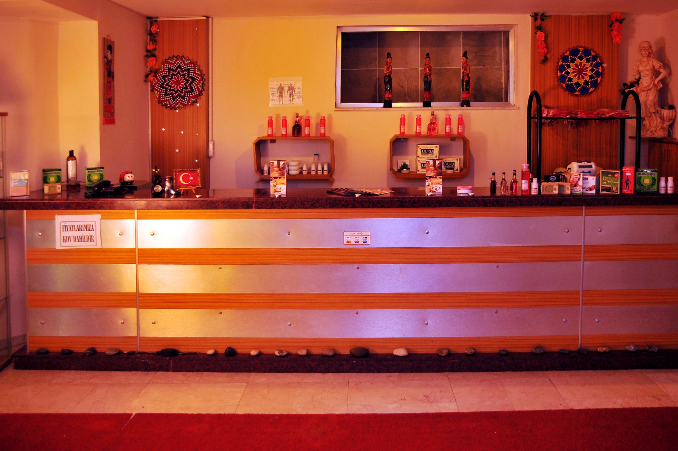 Side Town By Zhotels