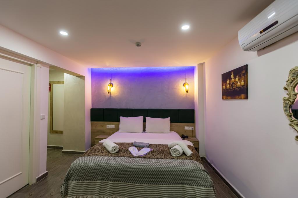 Loren Hotel & Suites