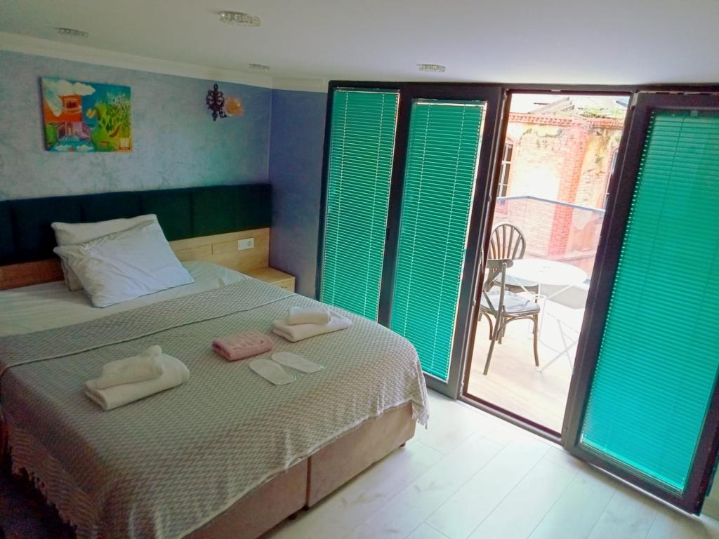 Loren Hotel & Suites