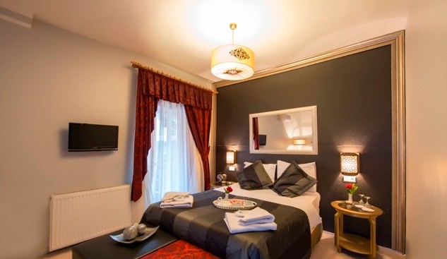 Tree Tops Park Hotel