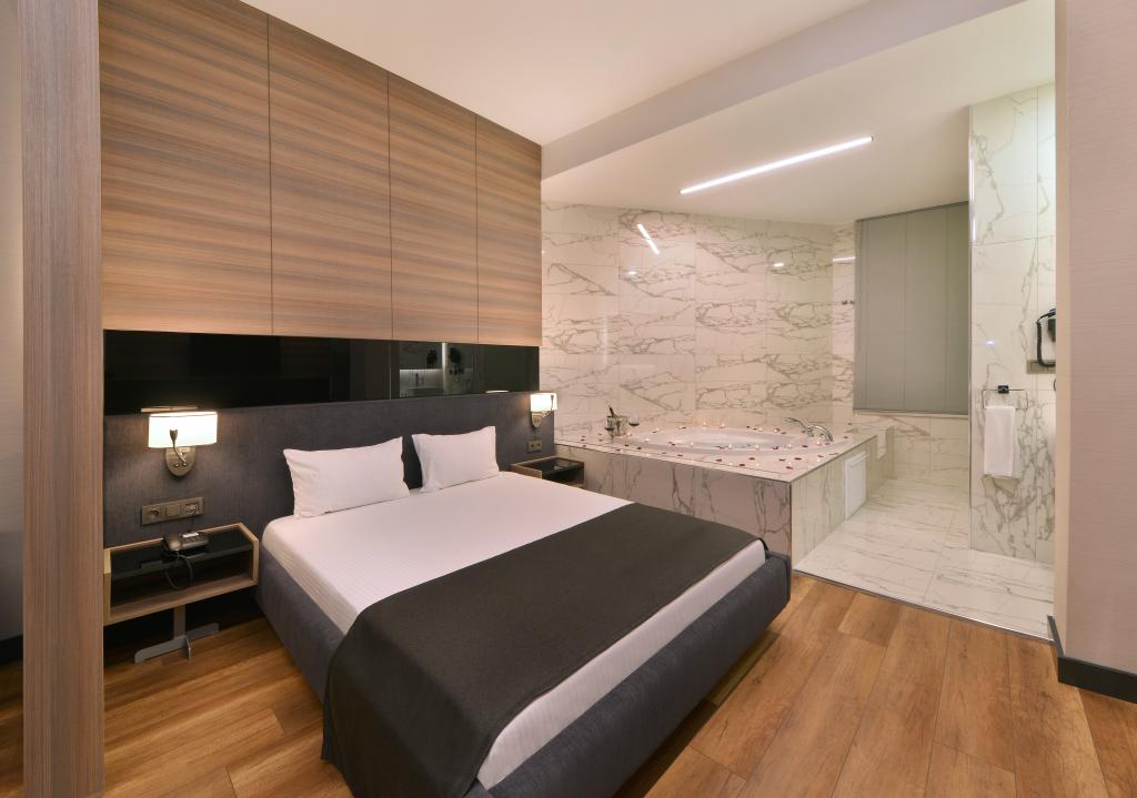 Nish İstanbul Suites & Hotel