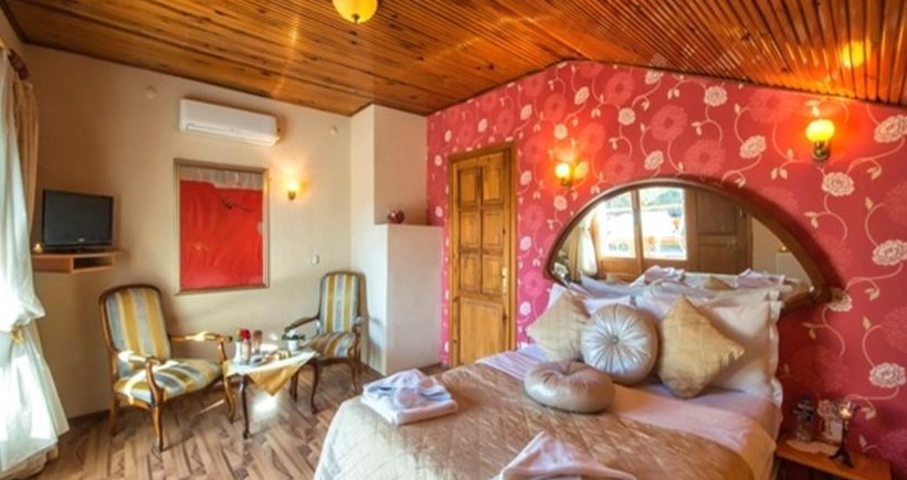 Tree Tops Park Hotel