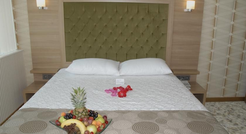 Lounge Boutique Hotel