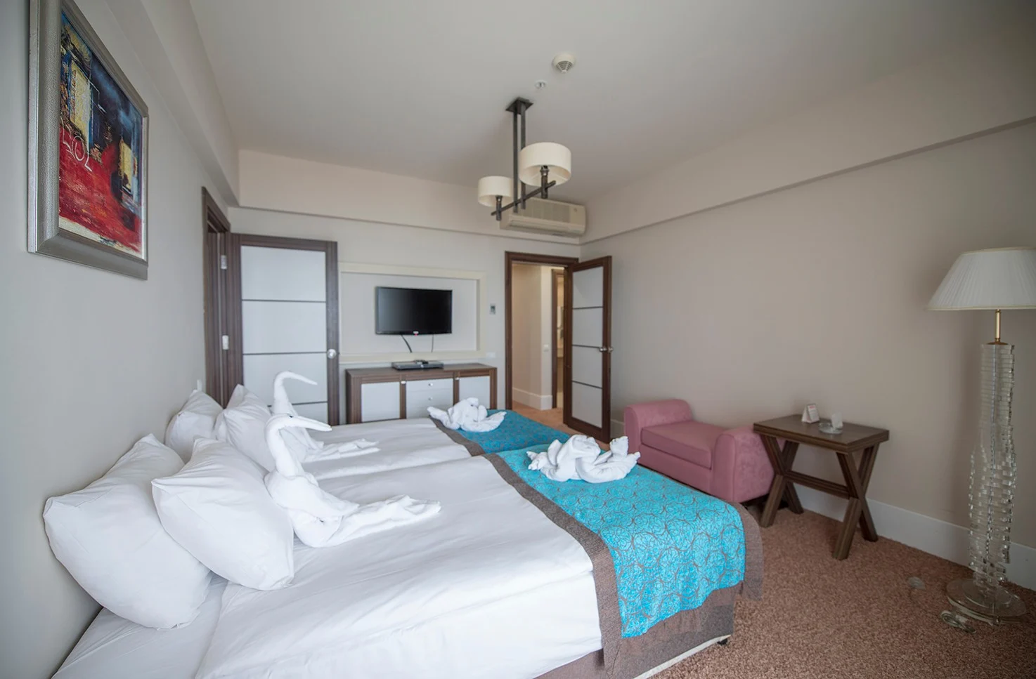 Crystal Family Resort