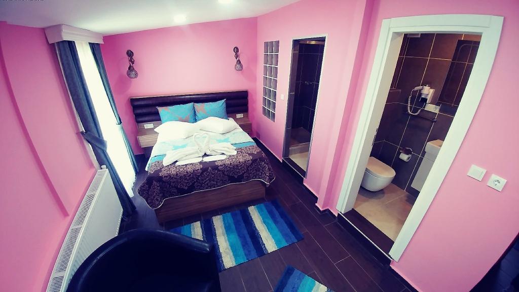 Motel Tahir – Yetişkin Oteli