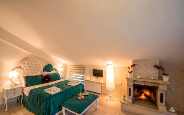 Tree Tops Park Hotel