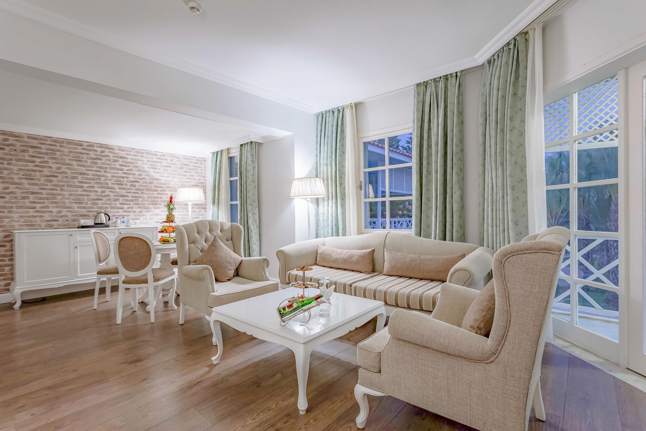 Euphoria Palm Beach Resort