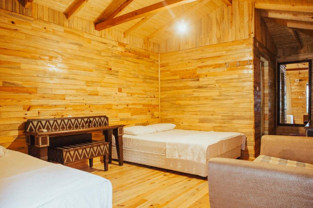 Kadir’s Tree Houses