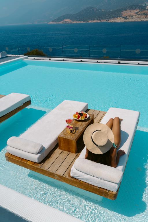 Alley Prime (Adult Only +12)