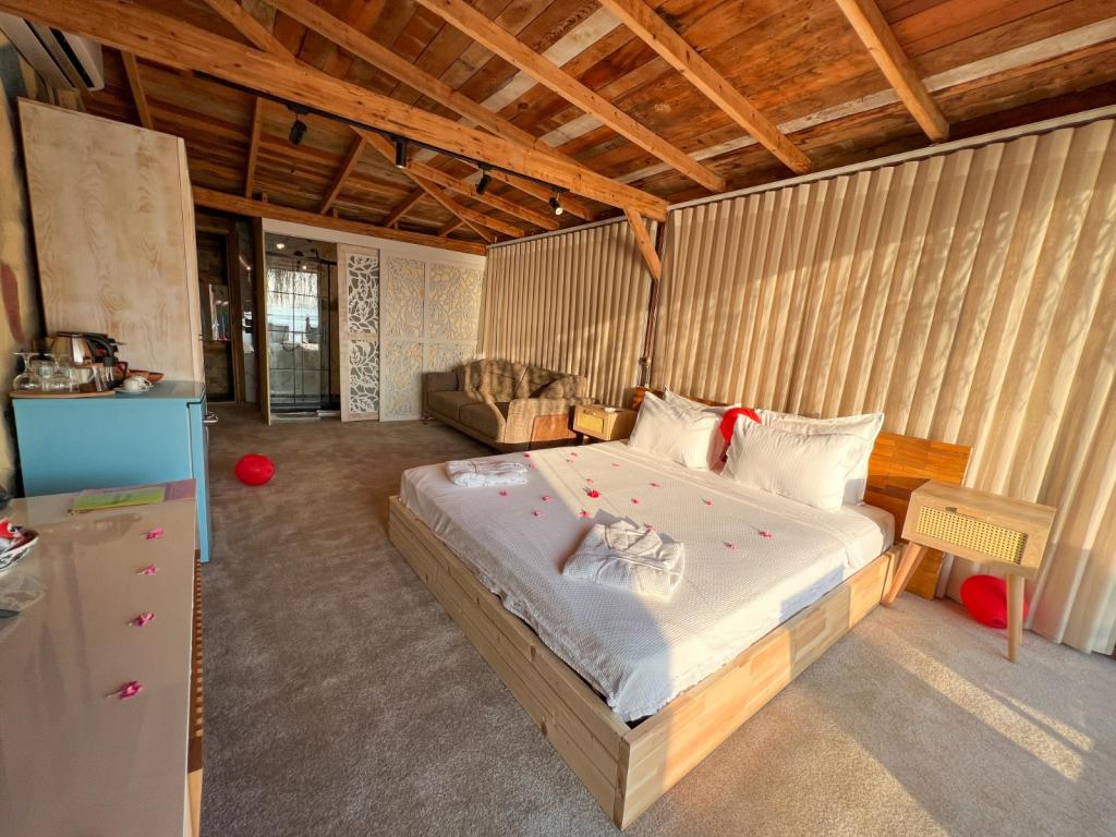 Mandalina Suites Hotel