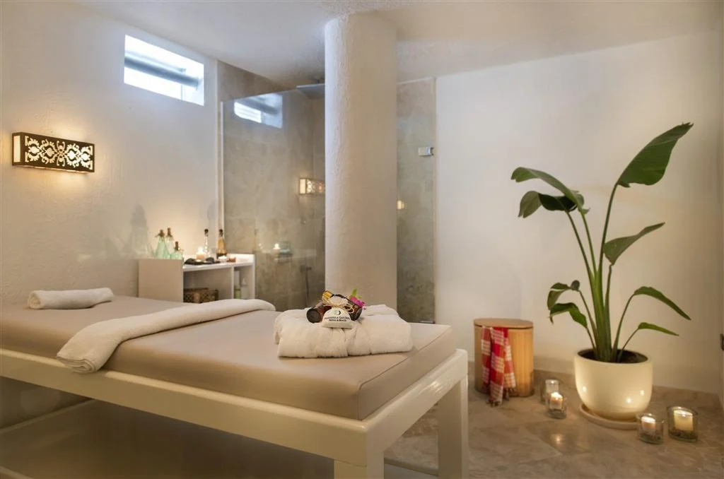 Peninsula Gardens Hotel (Adults Only +14)