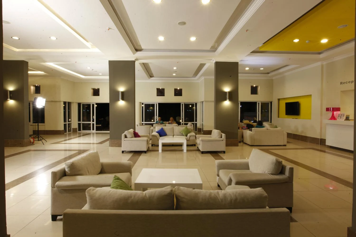 Aska Bayview Resort Hotel