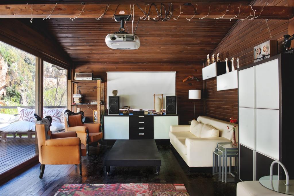 Lukkies Lodge Cıralı