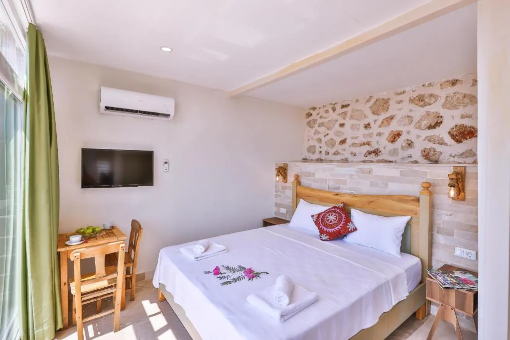 Mojo Sunset Boutique Hotel