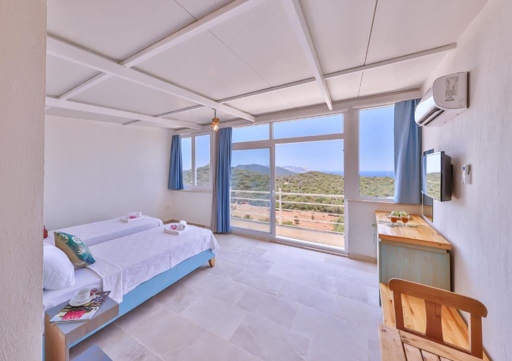 Mojo Sunset Boutique Hotel