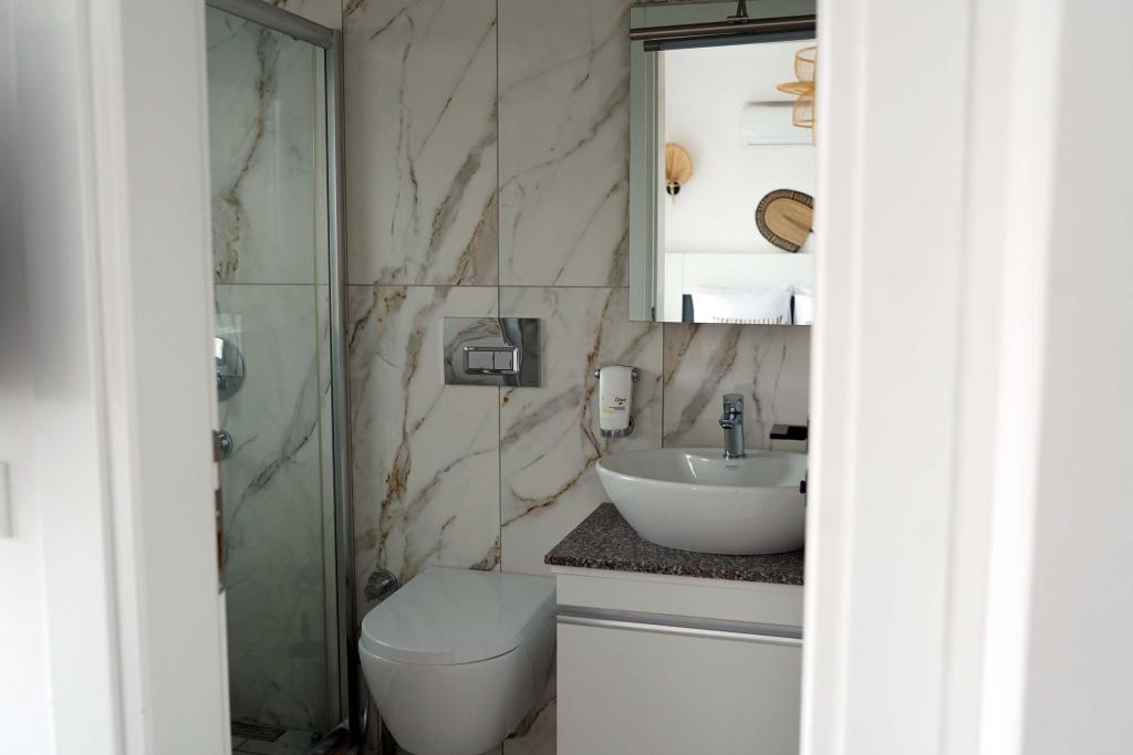 Blue Island Luxury Hotel (Adult Only +16)