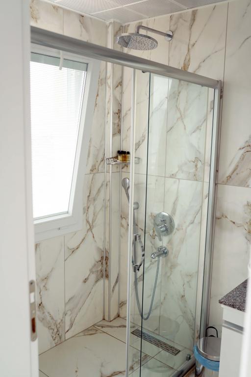 Blue Island Luxury Hotel (Adult Only +16)