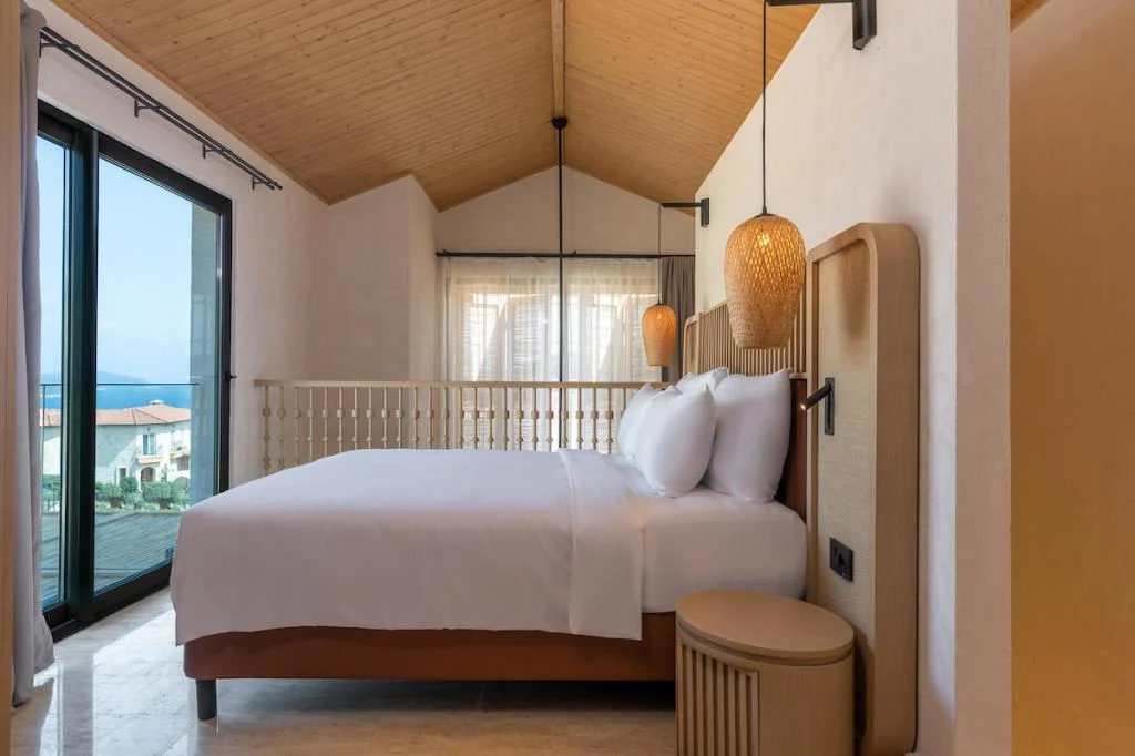 Mekvin Suites Villas