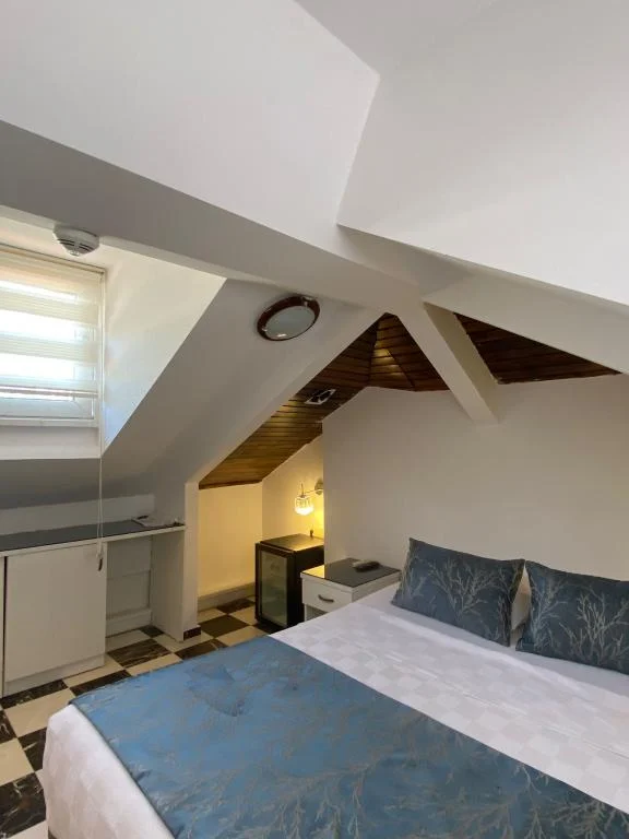 Castle Old Town (c.o.t.)