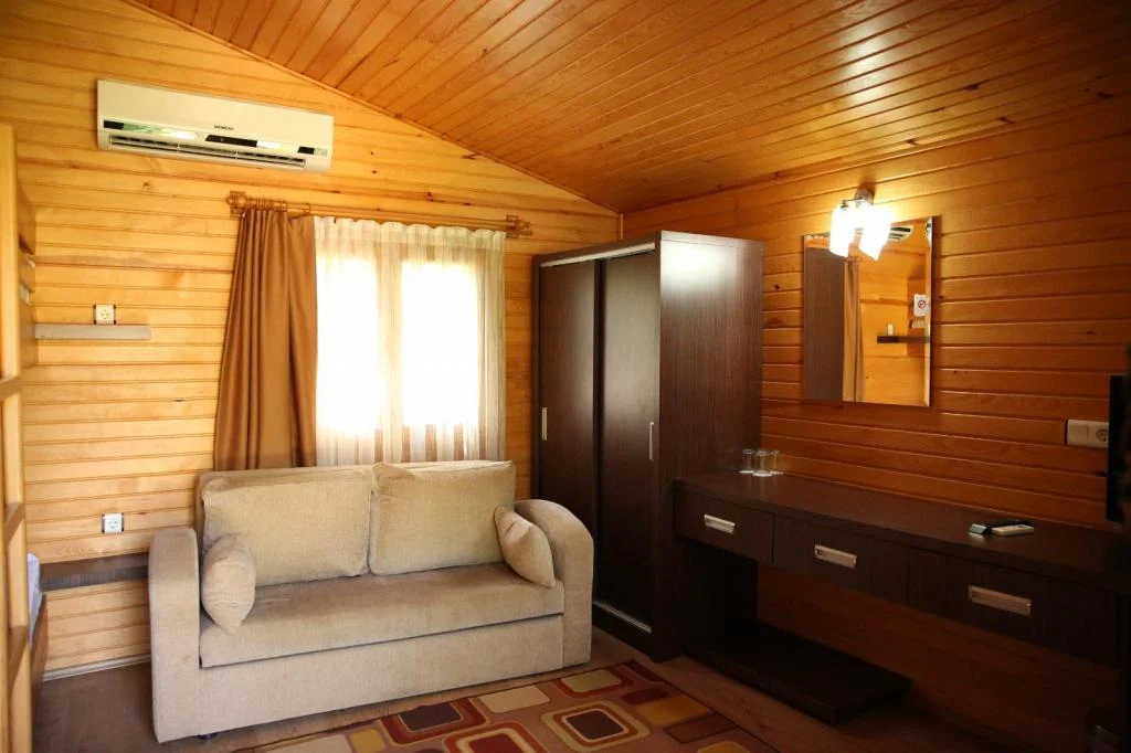 Canada Hotel ve Bungalows