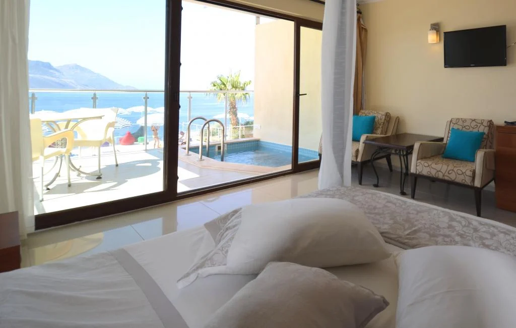 Hotel Cachet (Adult Only +14)