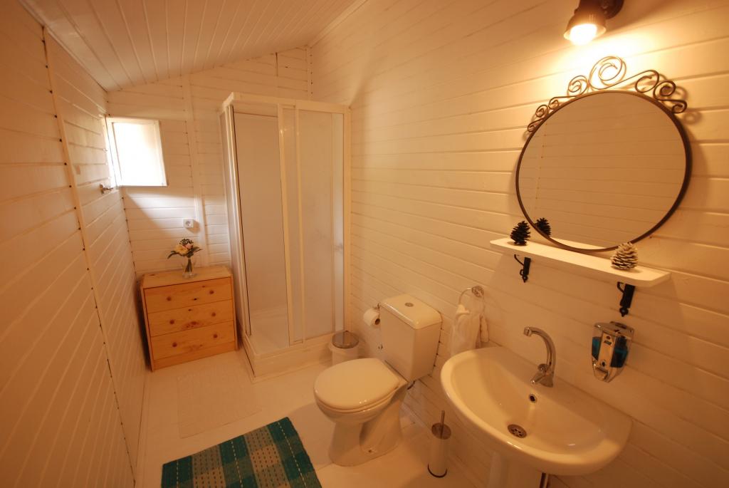 Lukkies Lodge Cıralı