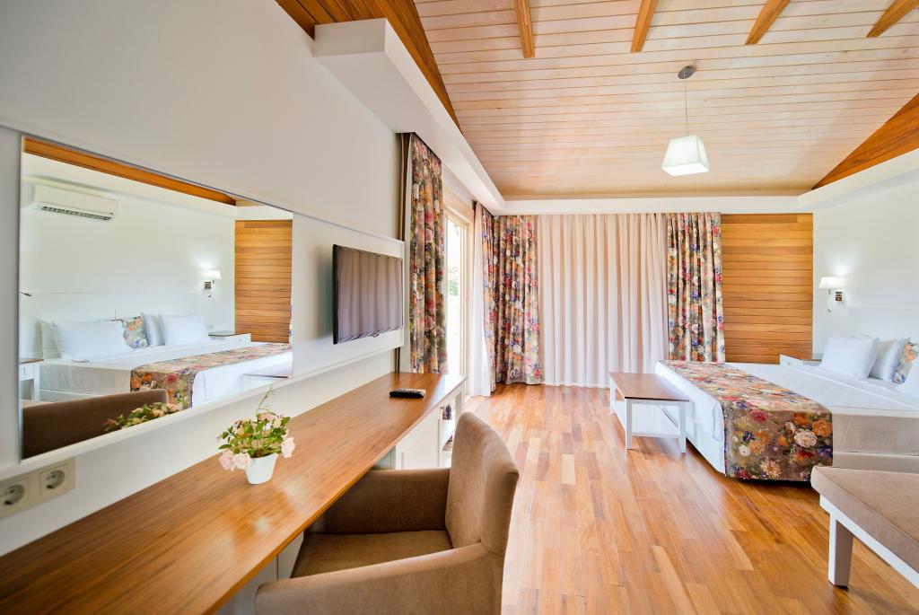 Çıralı Hera Hotel