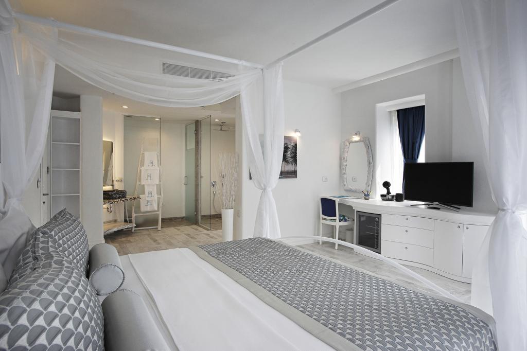 Alley Prime (Adult Only +12)