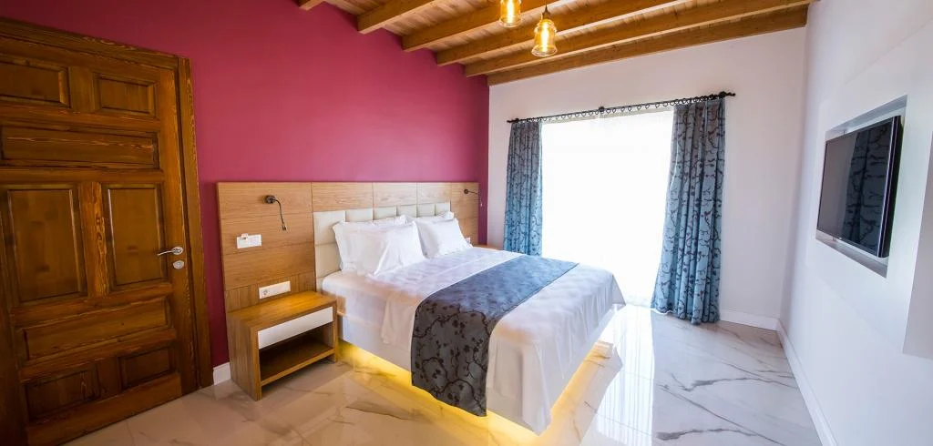 Blanca Beach Hotel (+12)