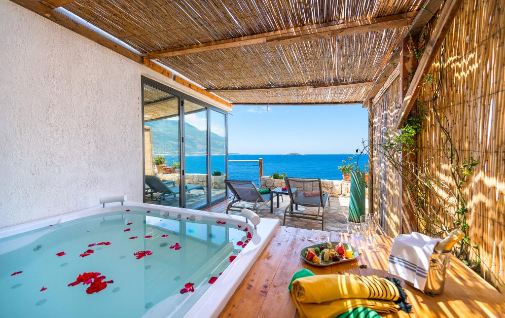 Mandalina Suites Hotel