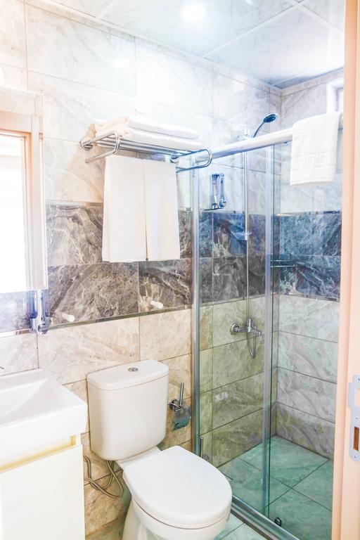 Ale Apartments Hotel