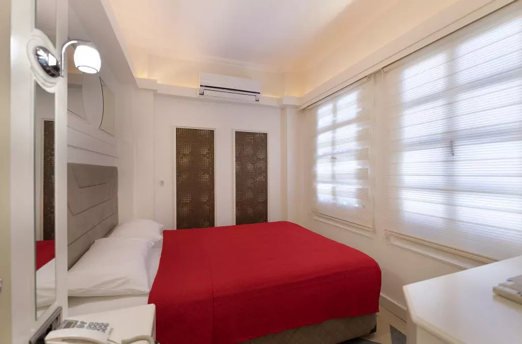 Castle Old Town (c.o.t.)