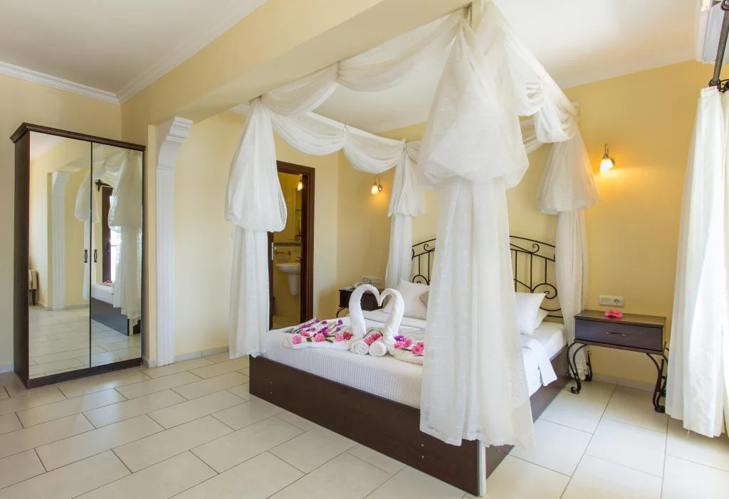 Hotel Cachet (Adult Only +14)