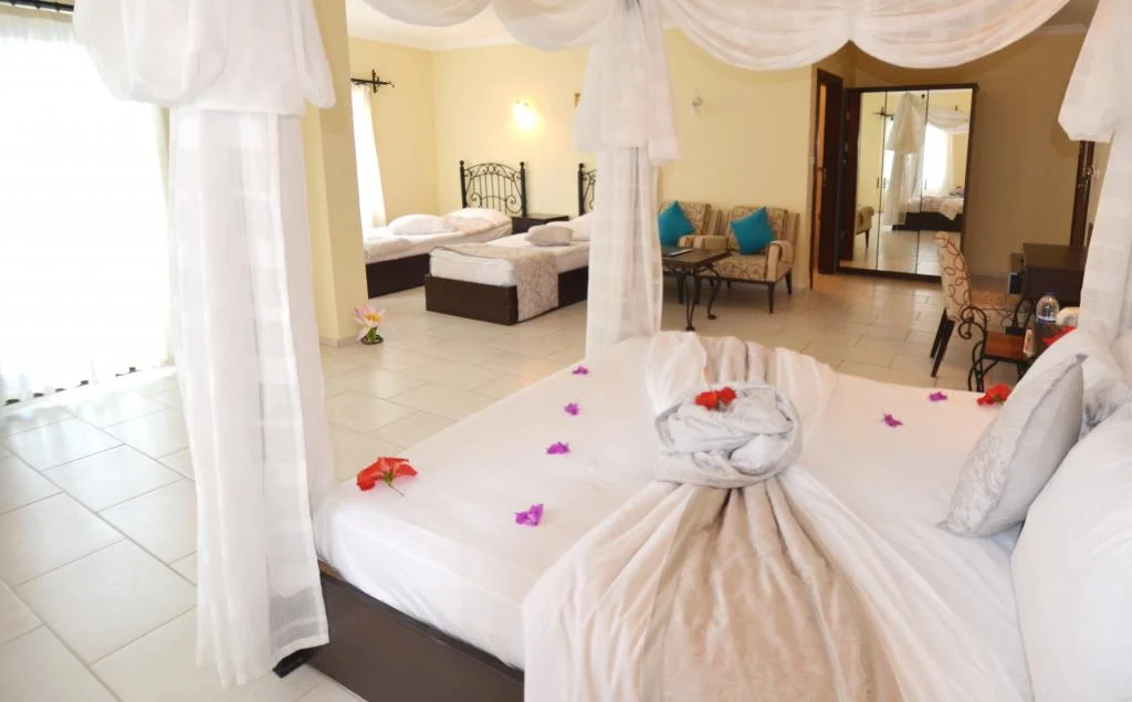 Hotel Cachet (Adult Only +14)